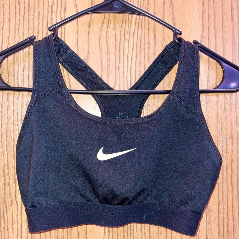 Black Nike sports bra
